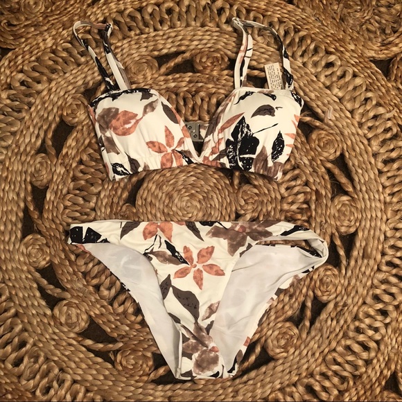 Zulu & Zephyr Natives Bra Cup Bikini - Picture 6 of 7